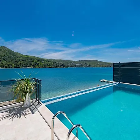 Sol Del Mar Iii 슬라노