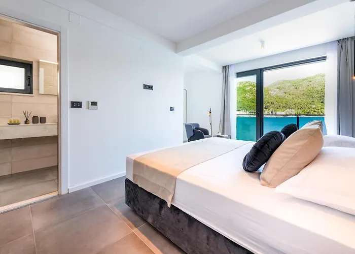 Sol Del Mar Iii * Slano