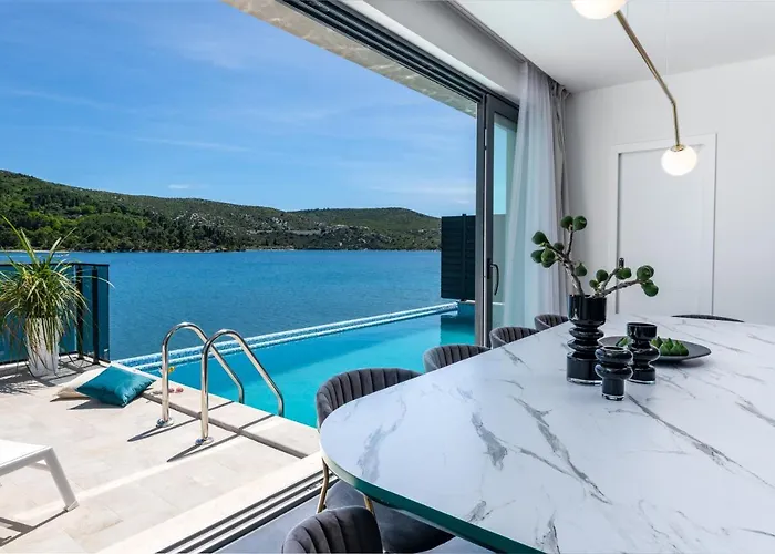 Sol Del Mar Iii Villa *